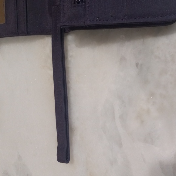 Wallet/Wristlet - Picture 11 of 15